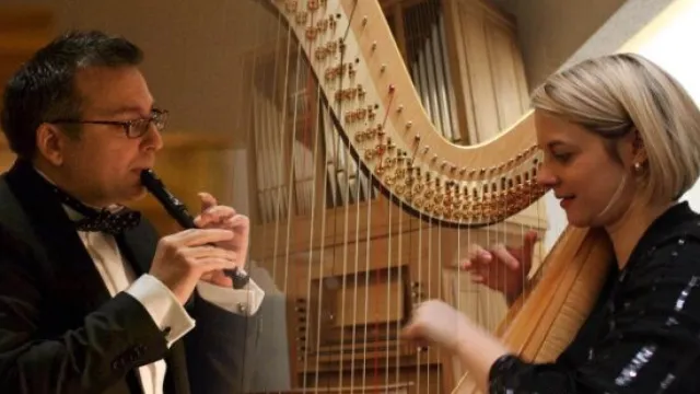 Feierabend-Musik (Foto: zVg) Feierabend-Musik — Pascal Suter (Flöten) und
Jasmine Vollmer (Harfe) (Foto: zVg)