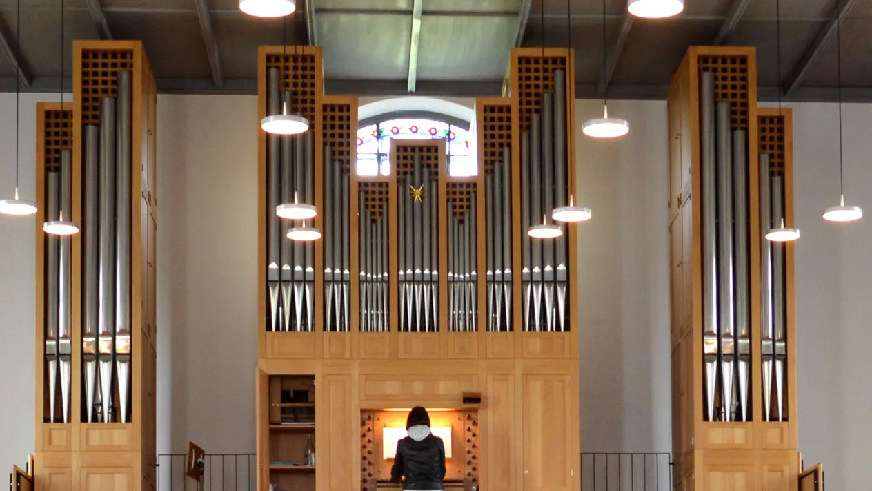 Orgel in Zumikon (Foto: KG Zollikon-Zumikon) Orgel in Zumikon (Foto: KG Zollikon-Zumikon)